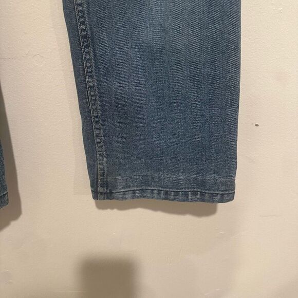 Vintage Boston Proper Women’s Light Wash Low rise Bootcut Jeans Size 2 - Picture 2 of 5